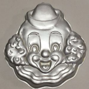 Wilton Pan #2105-802 1989 Clown #18